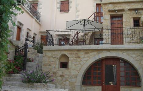 Patriko - Traditional Stone Residence