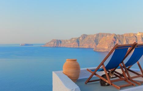Travel+Leisure: 10 λάθη που πρέπει να αποφύγεις στο ταξίδι σου στα ελληνικά νησιά