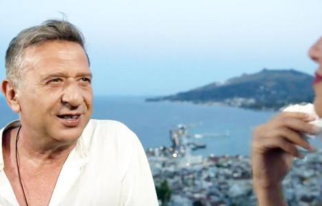 «Στάσου… μαντολάτο»: Ο Κώστας Κόκλας πρωταγωνιστής στην καμπάνια «Πάμε Ζάκυνθο»
