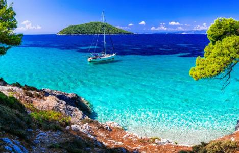 Travel+Leisure: Αυτό το ελληνικό νησί είναι ιδανικό για να απομονωθείς