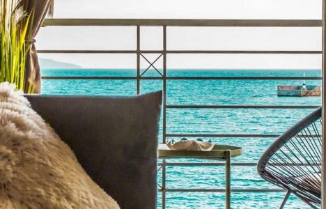Into The Blue Luxury Living