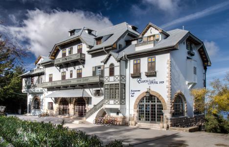Elafos Hotel: Το ιστορικό ξενοδοχείο της Ρόδου που θυμίζει Άλπεις