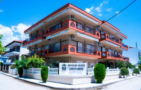 Milonas House Apartments