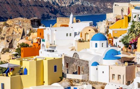 10 μέρη του κόσμου γεμάτα χρώματα
