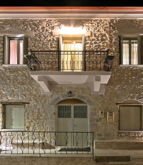 Ξενώνας Κοσούλτο: Ένα ιστορικό αρχοντικό για διακοπές με άνεση στην Αράχωβα