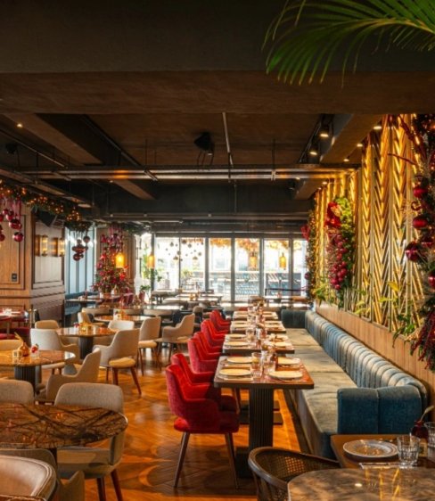 Γιορτινές Γεύσεις στο Λιμάνι: Το Nice n’ Easy Πειραιά υποδέχεται τις γιορτές με ξεχωριστά μενού