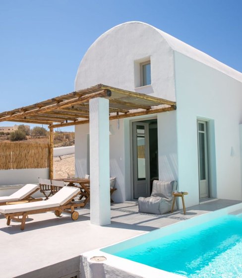 Thimari Lodge: Η κυκλαδίτικη αρχιτεκτονική συναντά τη σύγχρονη ματιά στη Σαντορίνη