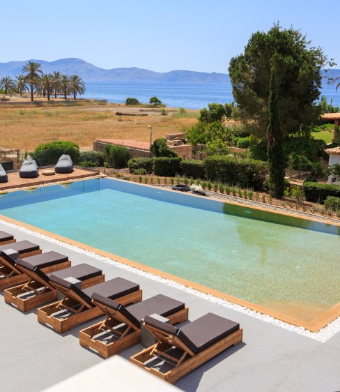 180° South Seaside Hotel: Πολυτελής διαμονή στην ακτογραμμή της Ερμιονίδας