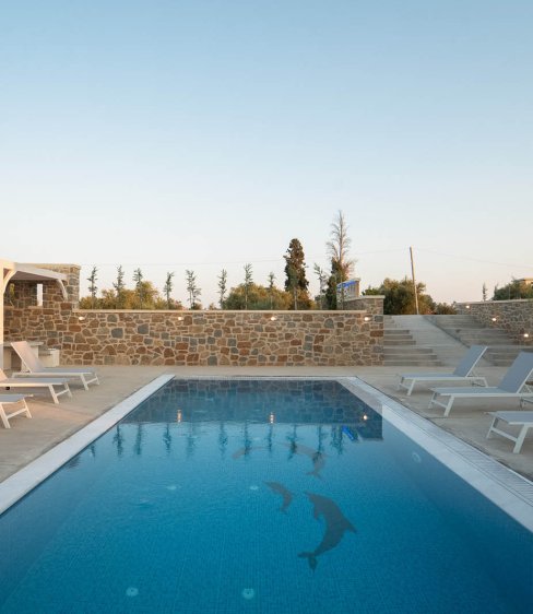 Lithos Suites: Relaxation and rejuvenation in Foinikounta Messinia