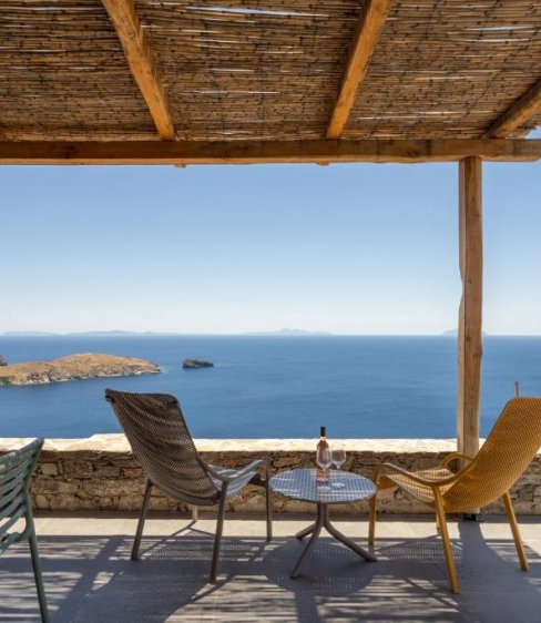 Serene Shore Serifos: Serene stay with views of the Aegean