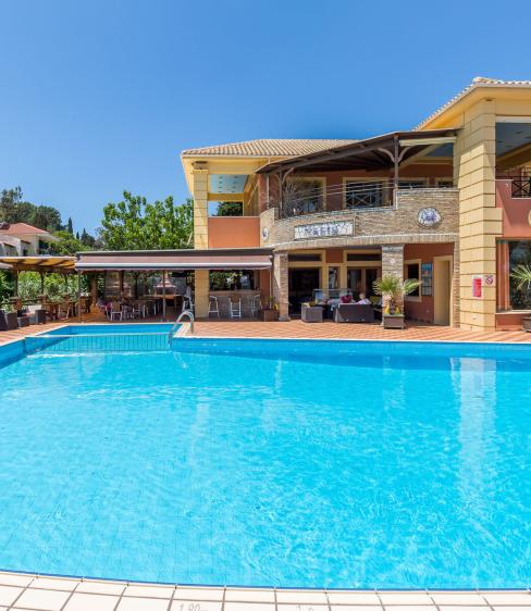 Makis Hotel Skala