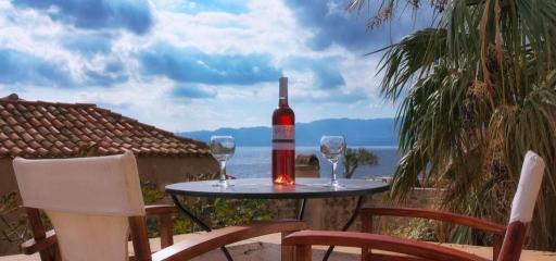 Menexes Suites Monemvasia