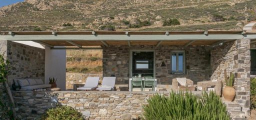 Serifos Dream Houses: Χαλαρωτικές διακοπές στη μαγευτική παραλία Γάνεμα