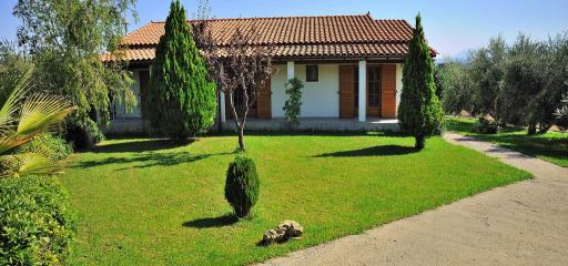 Villas Lefkothea