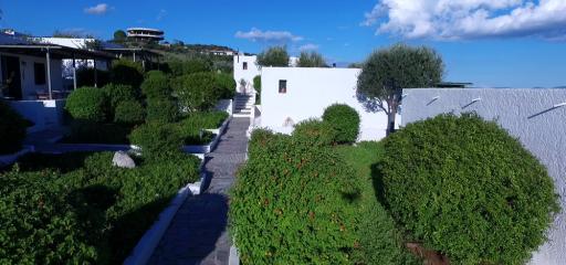 Niriides Resort
