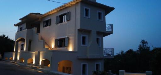 Lagkada Suites