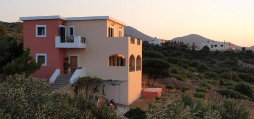 Villa Arolithos