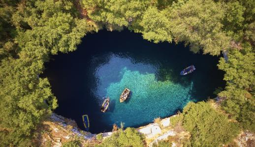 Οι 10 ωραιότερες λίμνες του κόσμου - Ανάμεσά τους και μία ελληνική