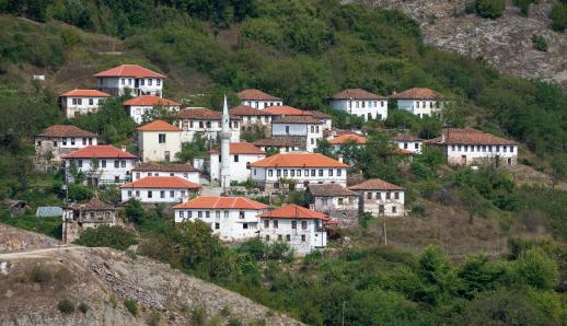 Κοττάνη: Το απομακρυσμένο Πομακοχώρι της Ξάνθης με τη φημισμένη ταβέρνα - μουσείο