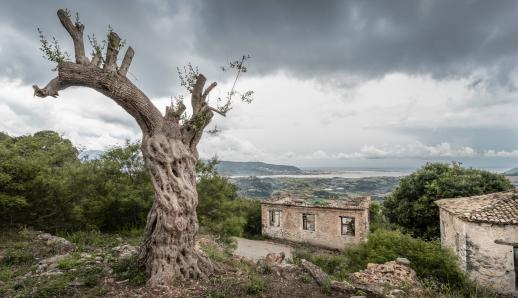 Άγνωστη Ελλάδα: 7 χωριά - φαντάσματα και οι ιστορίες τους