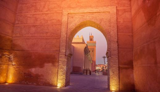 Μαρακές: Εξερευνώντας τη μαγευτική «Κόκκινη Πόλη»