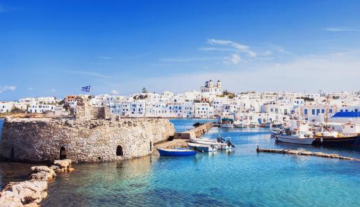 Forbes: Η Πάρος στους top 3 καλοκαιρινούς προορισμούς παγκοσμίως για το 2024