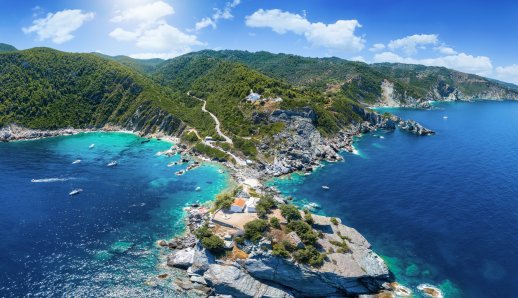 Η γαλλική Vogue «ανακαλύπτει» την εξωτική Σκόπελο
