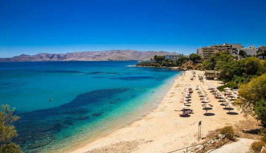 5 οικονομικές αποδράσεις δίπλα στη θάλασσα για να παρατείνετε το καλοκαίρι