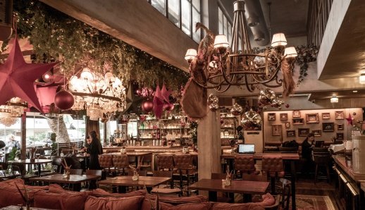 Γιορτές αλλιώς: Το μέρος που η festive ατμόσφαιρα συναντά την κομψότητα