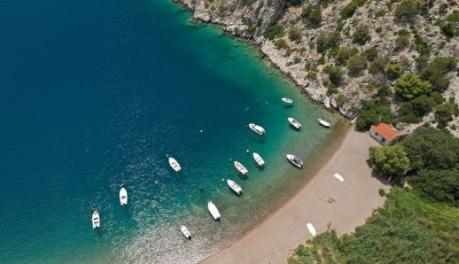 Ξεκινούν τα πρώτα μπάνια: Οι 6 φθηνοί και κοντινοί προορισμοί στην Αθήνα