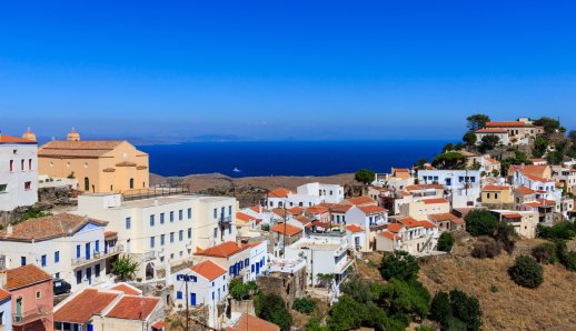 Τζια: Όλα όσα αξίζει να δείτε και να κάνετε στο πιο κοντινό νησί των Κυκλάδων