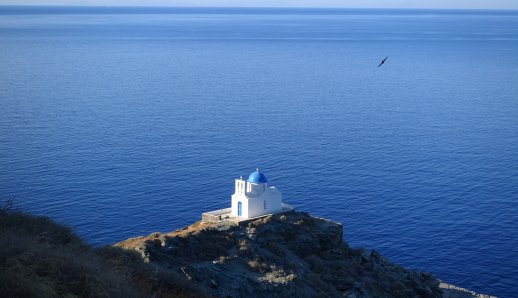 Σίφνος: Οδηγός Διακοπών - Οι παραλίες, το φαγητό και τα αξιοθέατα