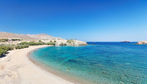 Φολέγανδρος: Οι καλύτερες παραλίες για βουτιές σε κρυστάλλινα νερά