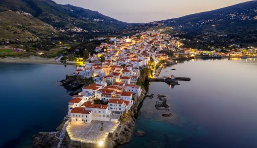 4 γραφικές κυκλαδίτικες Χώρες που αξίζει να επισκεφθείτε το φθινόπωρο