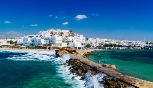 Τα 10 καλύτερα ελληνικά νησιά για όσους ταξιδεύουν μόνοι