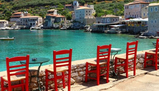 5 ideas for summer road trips in Greece