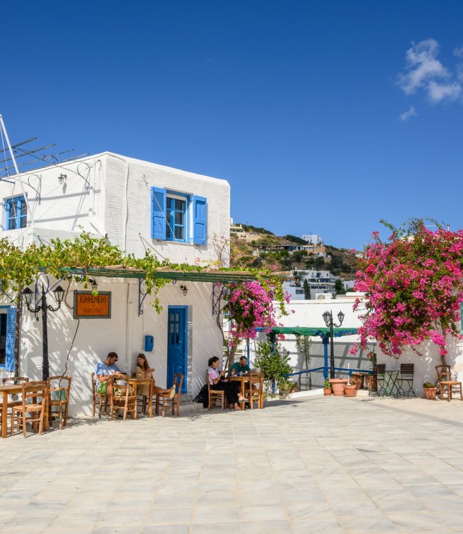 6 μαγευτικά αιγαιοπελαγίτικα χωριά για την άνοιξη