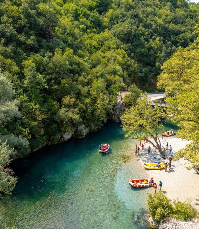 4 ποτάμια στην Ελλάδα ιδανικά για rafting και δροσερές βουτιές