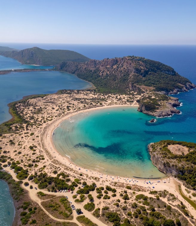 10 εντυπωσιακές παραλίες της Ελλάδας που μπορείτε να επισκεφτείτε οδικώς