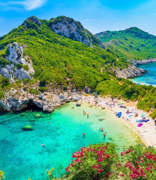 Τα 9 ελληνικά νησιά που μπήκαν στα 20 καλύτερα της Ευρώπης