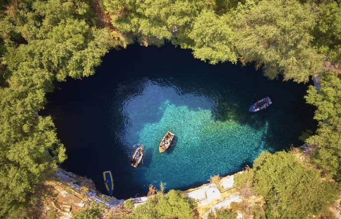 Οι 10 ωραιότερες λίμνες του κόσμου - Ανάμεσά τους και μία ελληνική