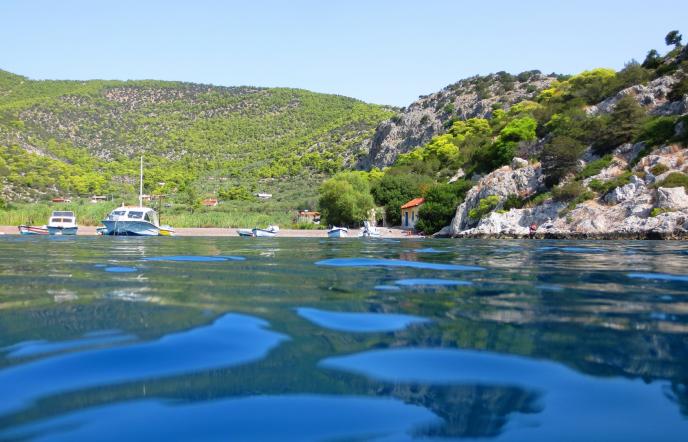 5 ωραίες παραλίες για μονοήμερες εκδρομές από την Αθήνα