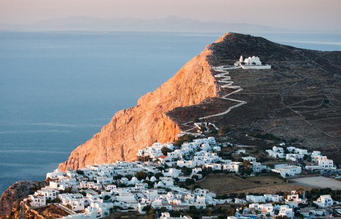 Η μαγευτική Χώρα της Φολεγάνδρου