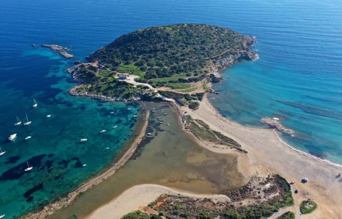 6 παραλίες κοντά στην Αθήνα για να νιώσετε σαν σε νησί