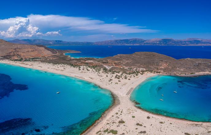Αυτές είναι οι πιο εντυπωσιακές «δίδυμες» παραλίες της Ελλάδας