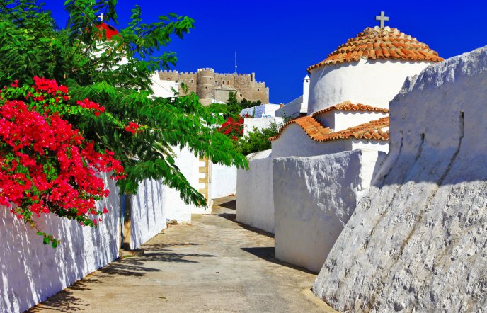 Πάσχα στην Πάτμο: Μια ξεχωριστή εμπειρία στο νησί της Αποκάλυψης