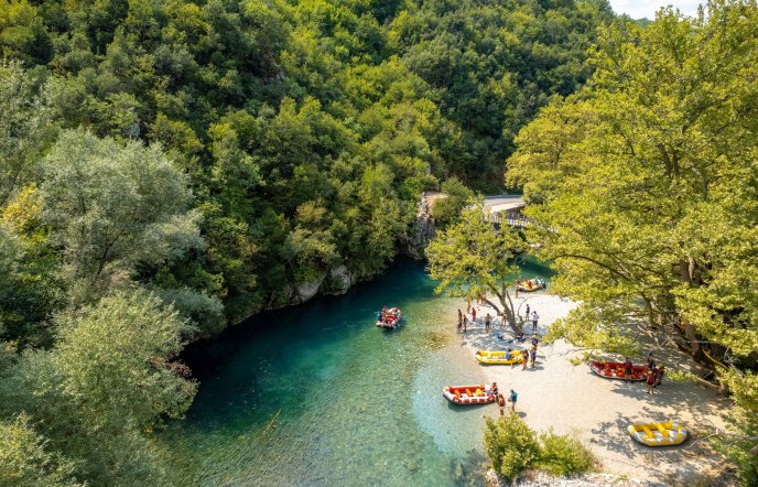 4 ποτάμια στην Ελλάδα ιδανικά για rafting και δροσερές βουτιές