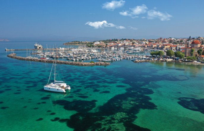 5 οικονομικές αποδράσεις δίπλα στη θάλασσα για να παρατείνετε το καλοκαίρι