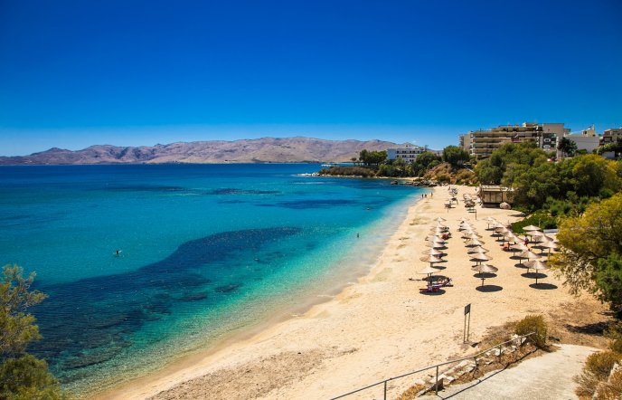 5 οικονομικές αποδράσεις δίπλα στη θάλασσα για να παρατείνετε το καλοκαίρι