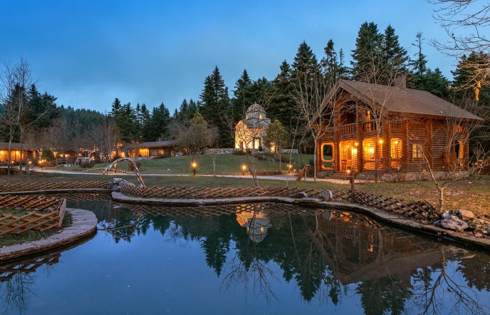 All Seasons Paradise: Διακοπές στο παραμυθένιο σκηνικό του Μαινάλου